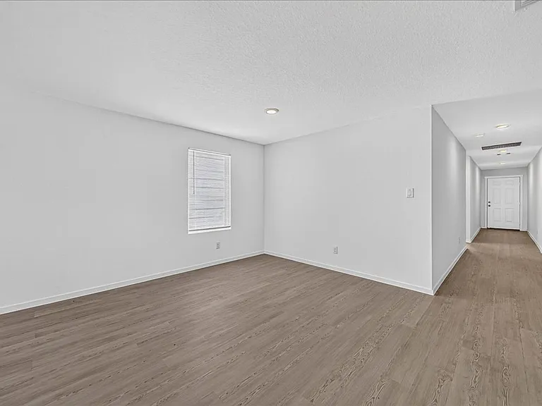 1314 Lady Yoli St — Photo 5