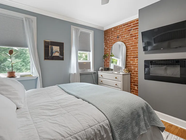 819 Tasker St — Photo 10