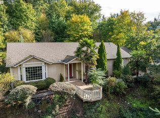 16655 S Cliff View Dr, Oregon City, OR 97045