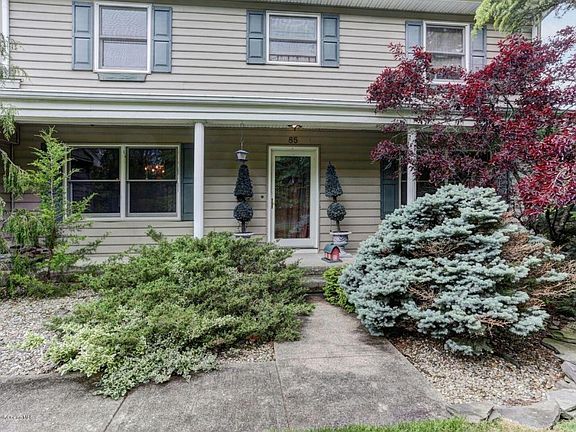 2nd image of 85 Leonard Ave