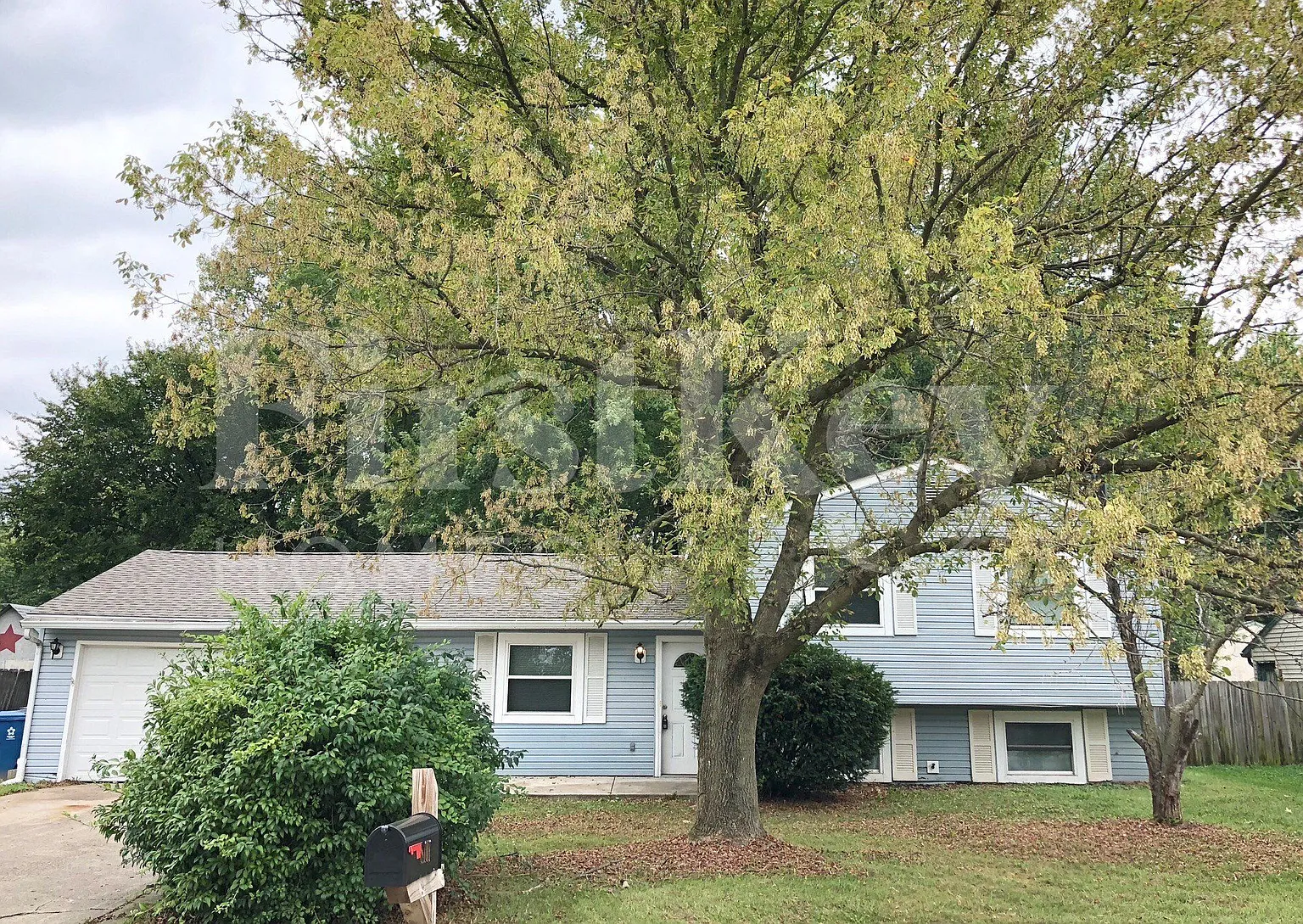 8101 Railroad Rd photo 1
