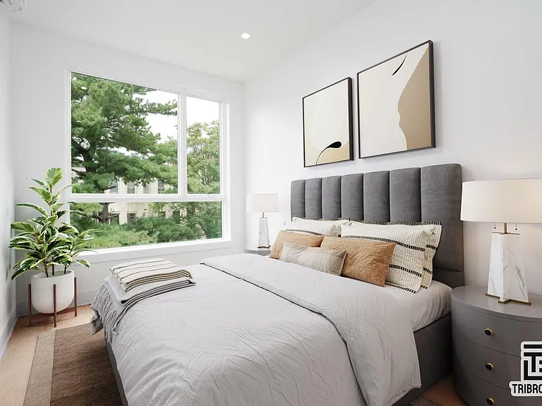 181 Greenpoint Ave #3C — Photo 1