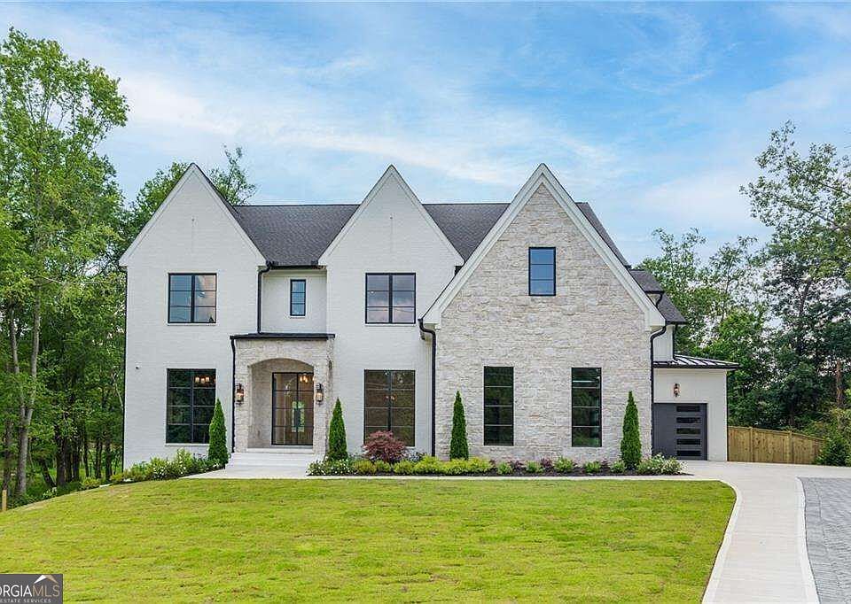 1st image of 290 Christopher Robin Rd