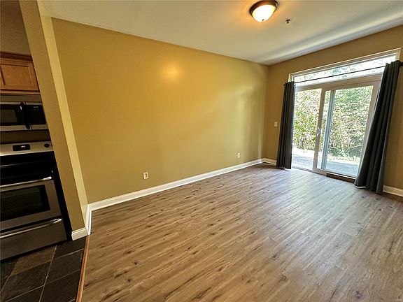 3rd image of 1236 Gardens Circle Dr #E