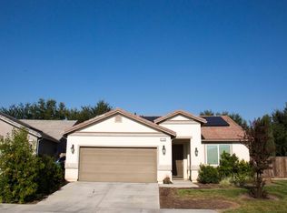 1328 Roundhouse St, Tulare, CA 93274