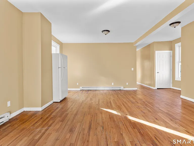 691 S Main St #3 — Photo 3