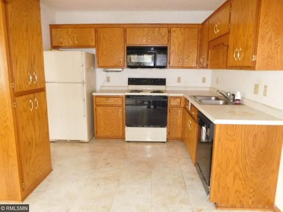 3rd image of 3198 Edgerton St