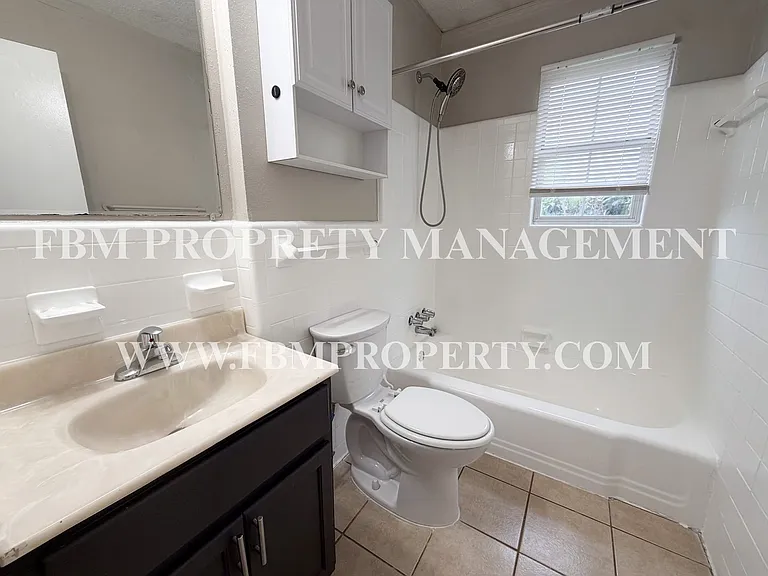 136 Highland Dr — Photo 10