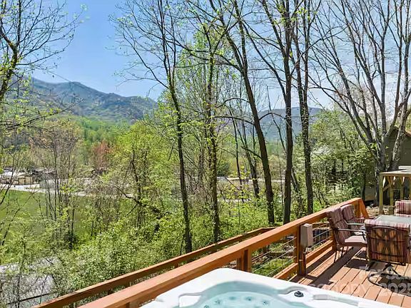 2nd image of 45 Mountainside Cir