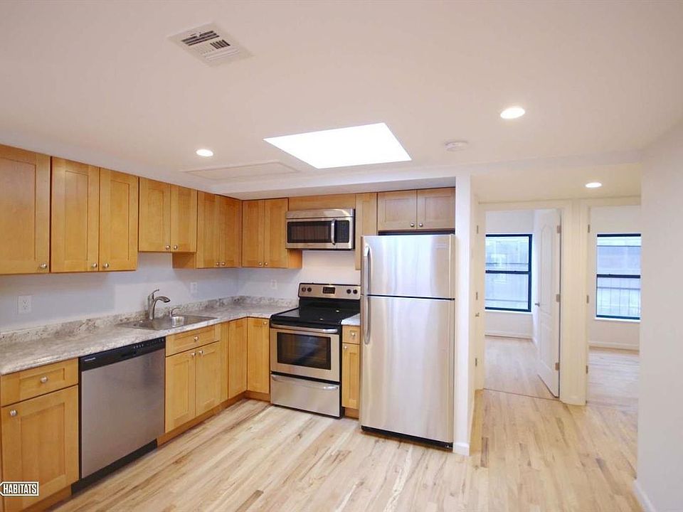 1st image of 205 Worth St APT 4N