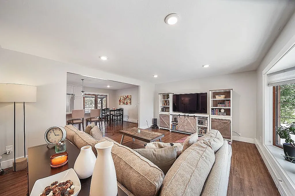 3 bed, 2004 sqft, $4,250 — Photo 4
