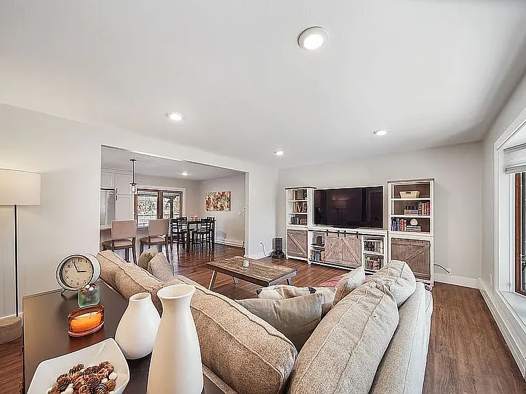 12745 W 61st Ave — Photo 3