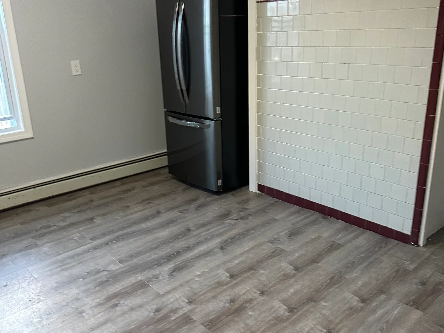 3 bed, 1100 sqft, $1,950 — Photo 2