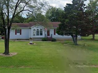 199 Pickette Ave, Inwood, WV 25428