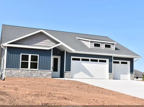 3208 Eclipse Dr, Green Bay, WI 54311