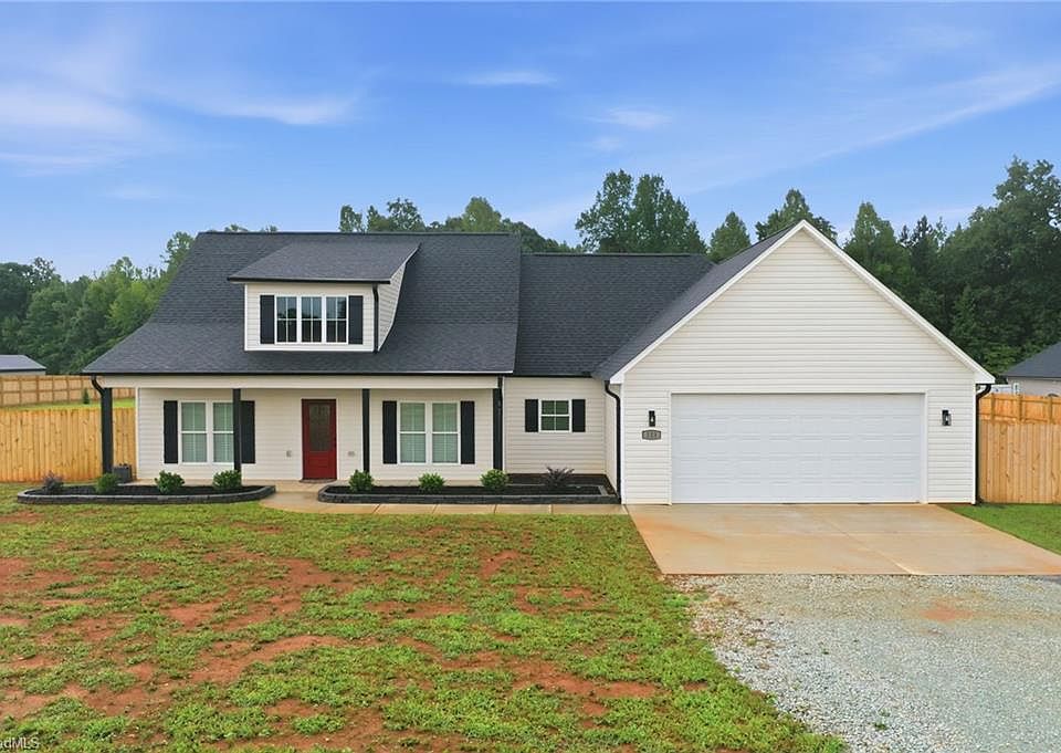1st image of 123 Gregorys Grange Dr
