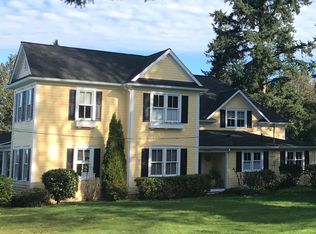 10741 NE Valley Rd, Bainbridge Island, WA 98110