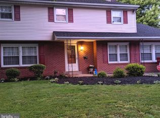 1145 Jackson St, Pottstown, PA 19464