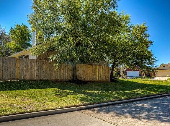4th image of 13334 Enchanted Way Dr