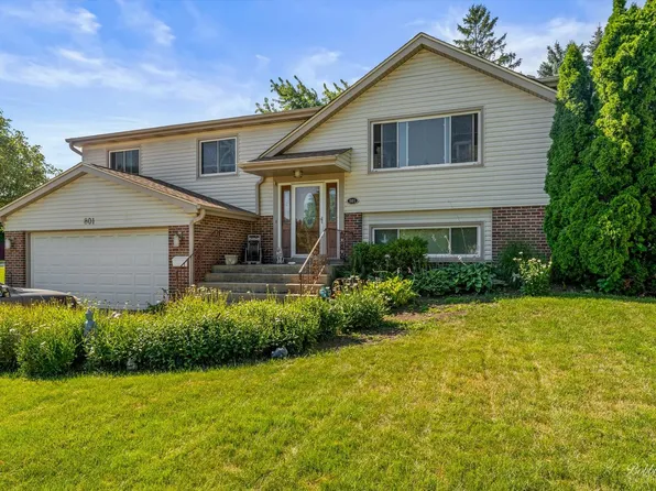 801 Knightsbridge Ln, Schaumburg, IL 60195