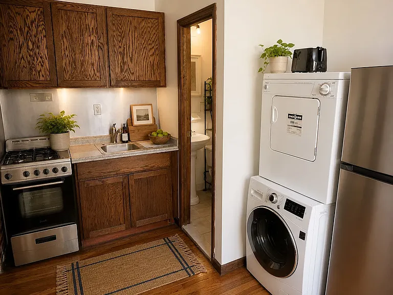 441 E 12th St #5E — Photo 2
