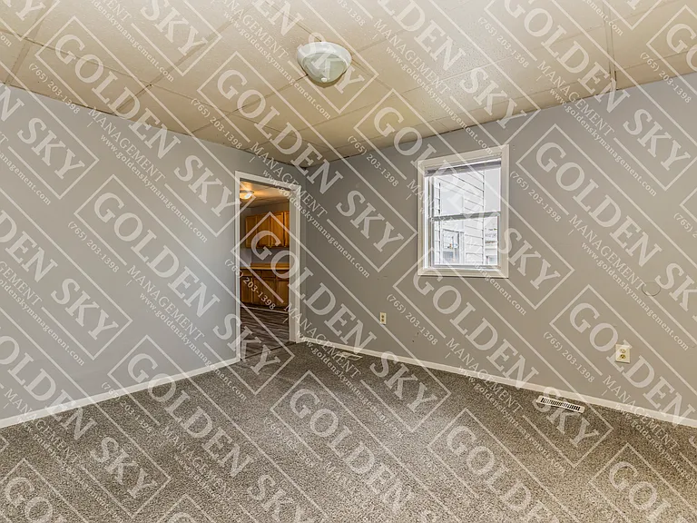 115 E Willard St — Photo 7