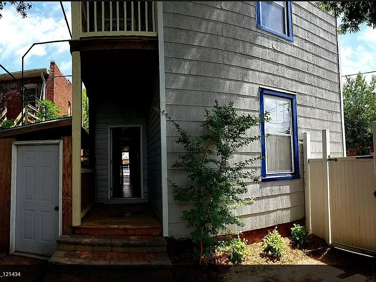 2101 W Cary St — Photo 9