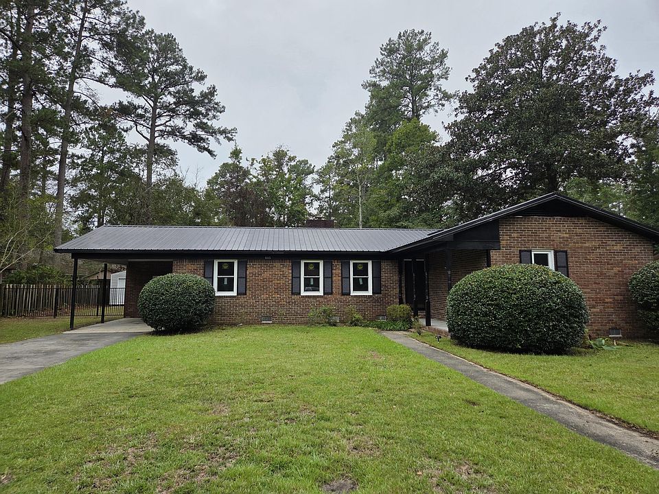 1st image of 605 Lynwood Rd