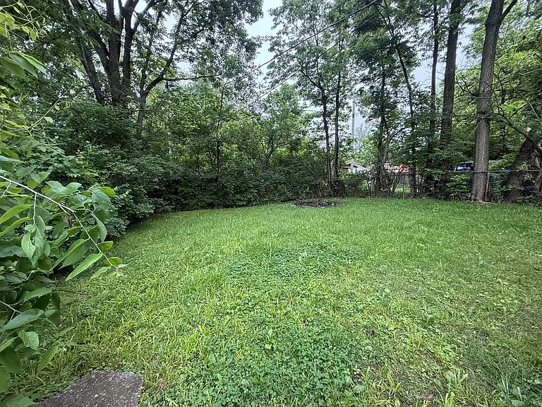 3149 N Gladstone Ave — Photo 3