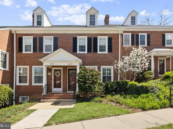 3239 S Utah St, Arlington, VA 22206