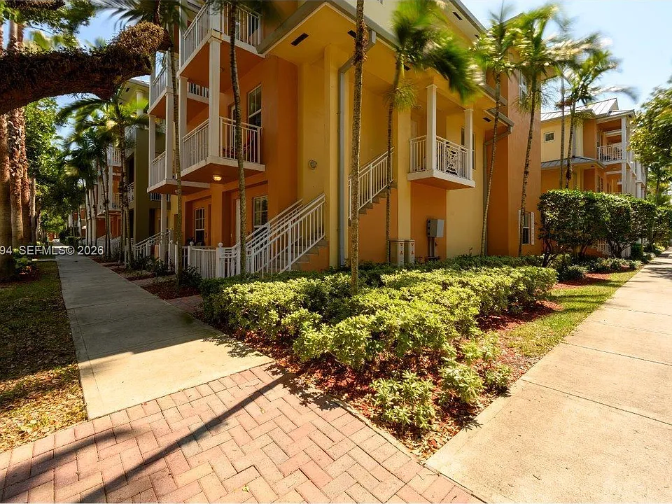 341 SW 13th Ter #341
