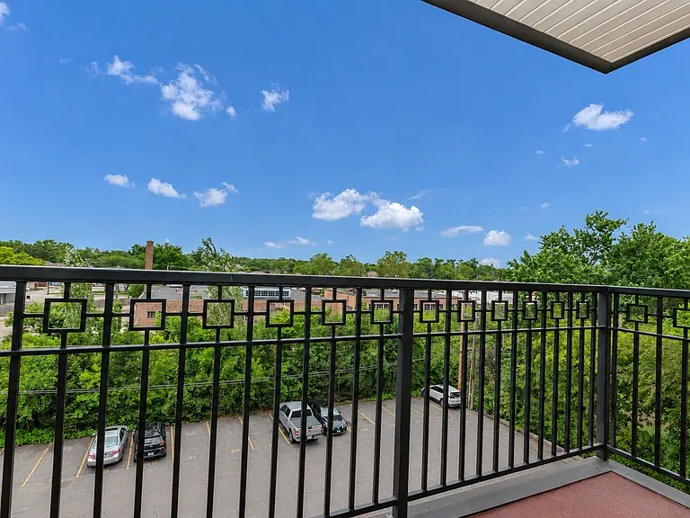 6490 N Northwest Hwy #5F — Photo 19