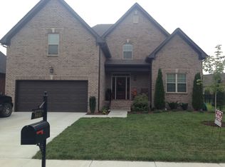 8041 Fenwick Ln, Spring Hill, TN 37174