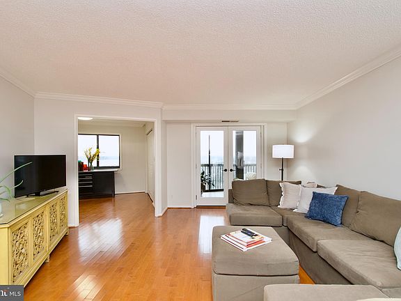 4th image of 5904 Mount Eagle Dr APT 1104