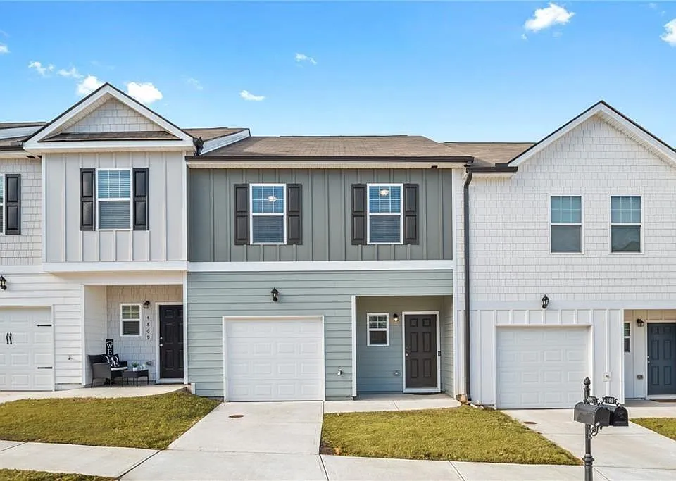 4950 Elm Brook Dr