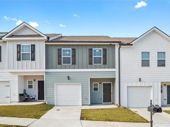 4950 Elm Brook Dr, Atlanta, GA 30349