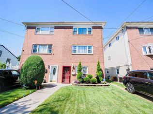 11522 143rd St, Jamaica, NY 11436