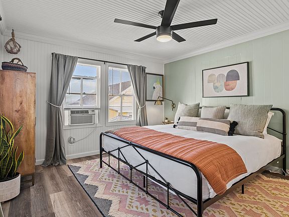 2nd image of 2413 34th St #2
