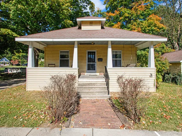 611 W Chicago Rd, Niles, MI 49120