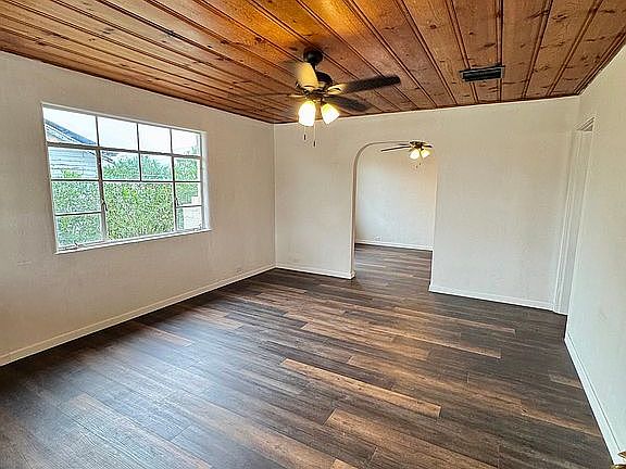 2nd image of 66828 Avenue B