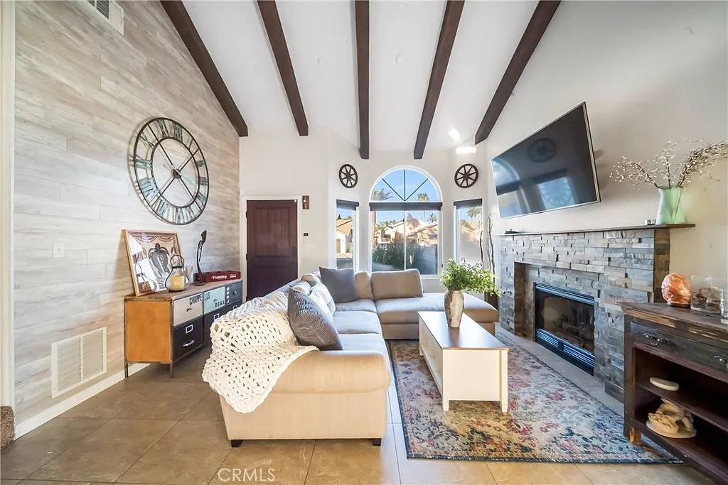 3 bed, 2.5 bath, 1626 sqft, $3,375 — Photo 4