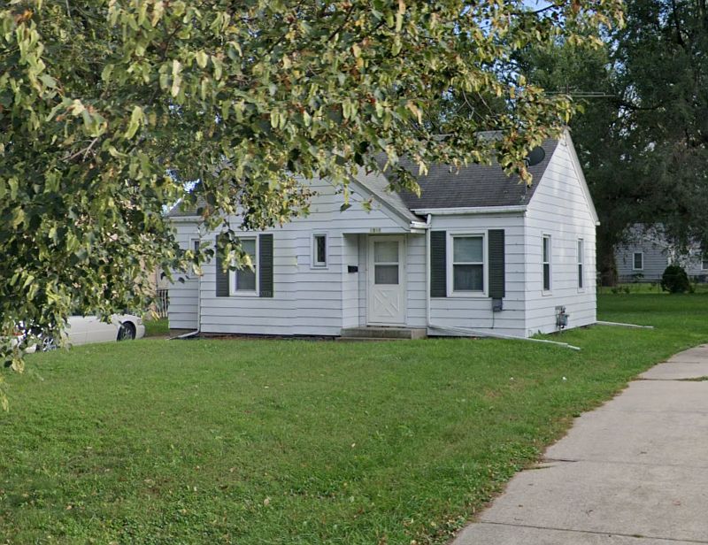 1st image of 1517 E Jefferson Ave
