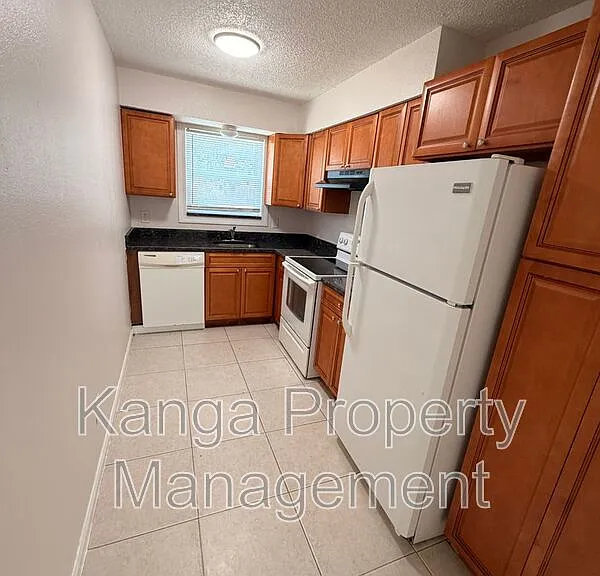 1618 W 26th Ct #A — Photo 5
