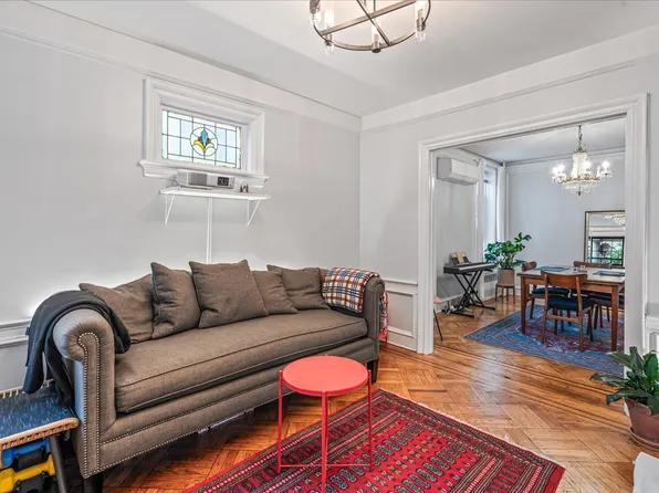 9204 Ridge Boulevard image 4 of 36