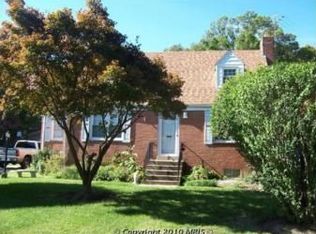 5808 Sargent Rd, Hyattsville, MD 20782