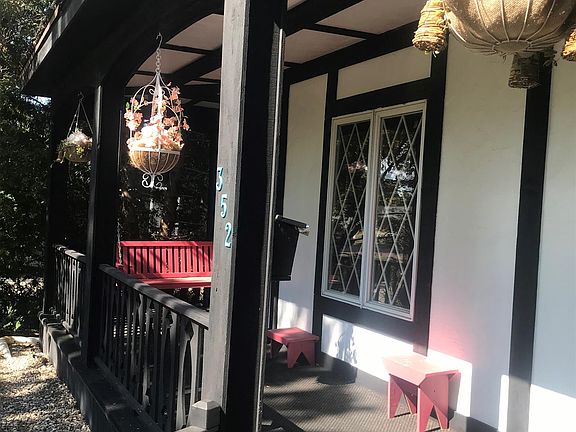 3rd image of 352 N Chauncey St