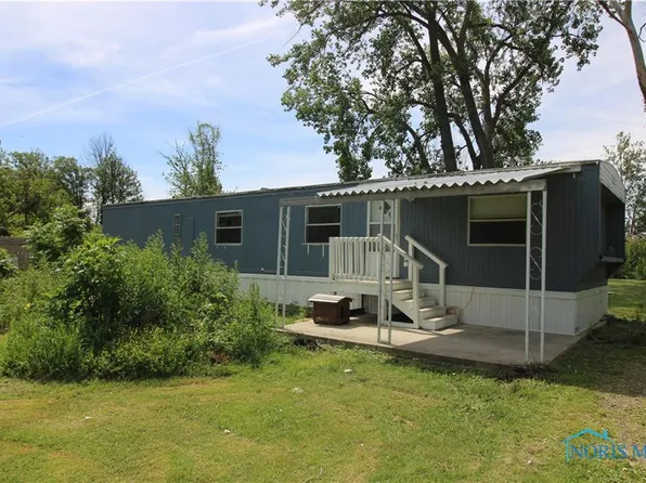 2460 W Three Mile Crossing Rd, Pt Clinton, OH 43452