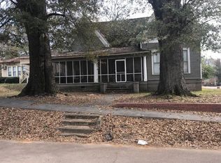 107 N Union St, Winona, MS 38967