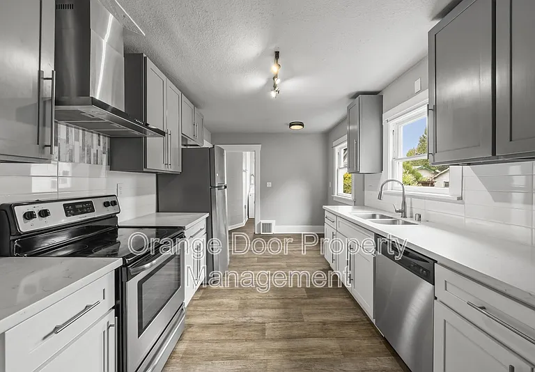 4024 S G St — Photo 5