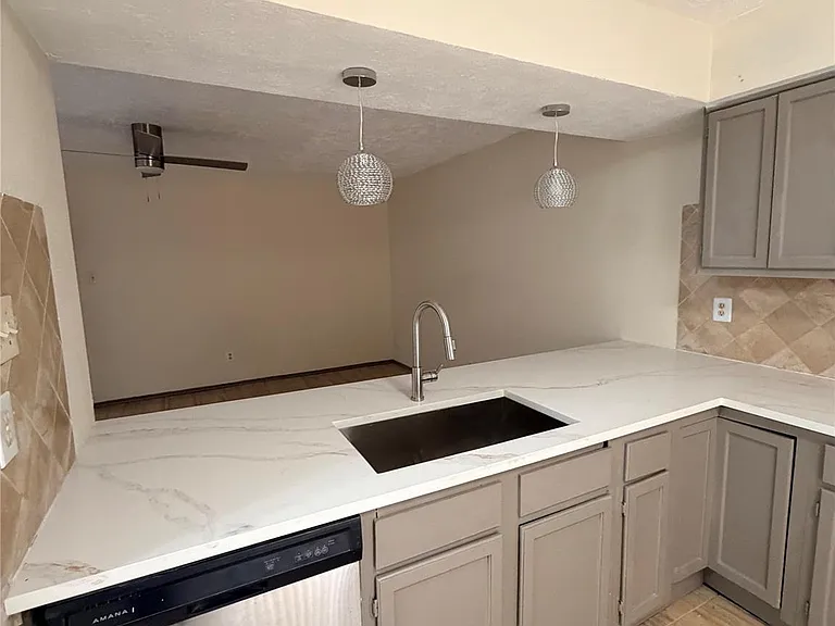9327 Westacre Pl — Photo 3